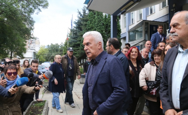 Лидерът на Атака и столичен общински съветник Волен Сидеров се