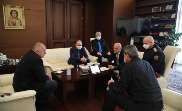 Според ново проучване хората са били по склонни да търсят подкрепа