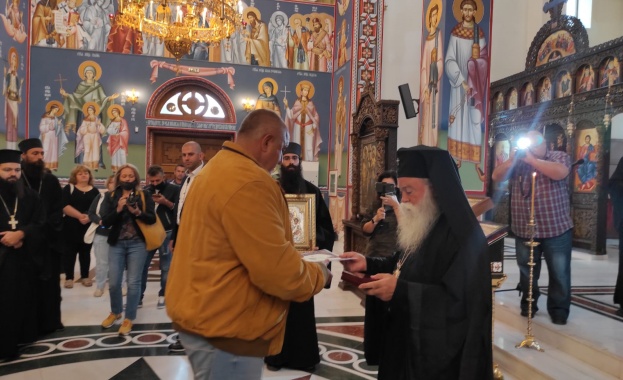 Ловчанският митрополит Гавриил награди министър-председателя Бойко Борисов с ордена на