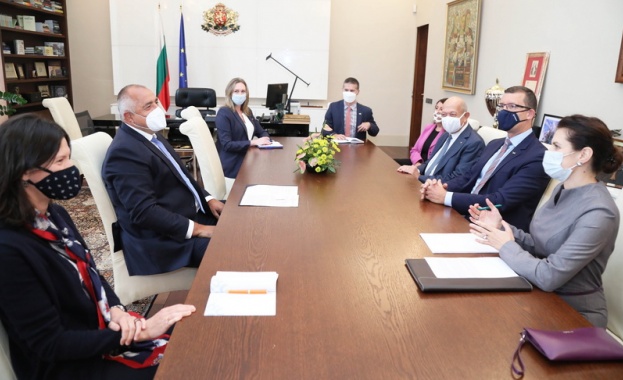 Модернизацията на Българската армия с новите 8 изтребителя F 16 е