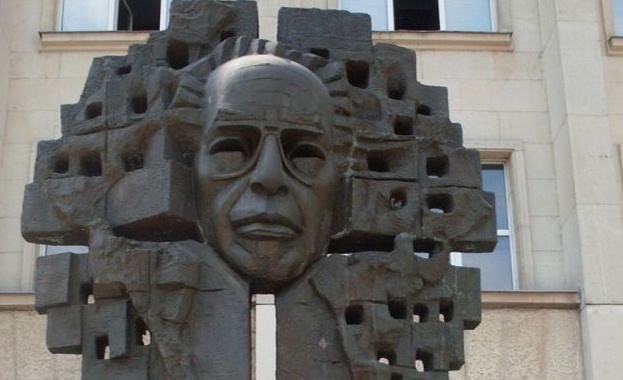 В Ямбол и село Бояджик от където са корените на