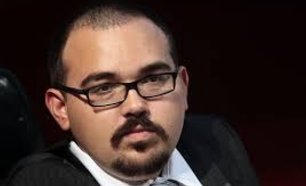 БСП поема нов курс смята Петър Кичашки директор на