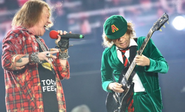 AC/DC се събра отново