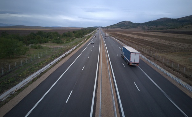 В началото на ноември ще е готов участък от АМ