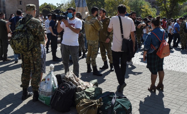 Армения и Азербайджан отново си размениха обвинения за обстрел на
