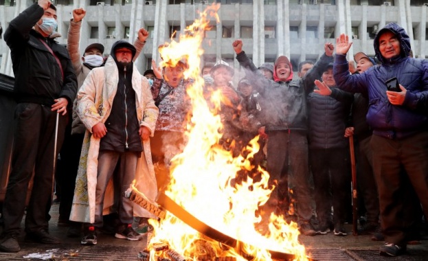 Ожесточени протести в Киргизстан доведоха до отмяна на резултатите от