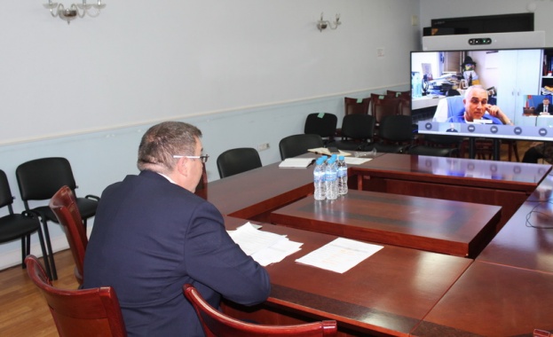 Нещата на хартия изглеждат чудесно но реалността показва че Националната