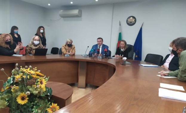 Министър Ангелов: Ще настоявам биоцентралата в с. Труд временно да бъде спряна