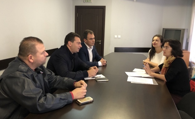 Проблемът с материалната база на 35 о СЕУ Добри Войников в