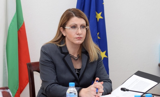 Министърът на правосъдието Десислава Ахладова участва в среща на министрите