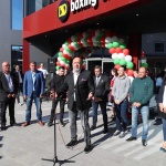 Министър Кралев откри боксова зала на световен шампион