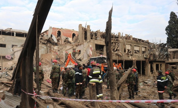 Най малко седем души загинаха в резултат на ракетни атаки на