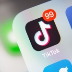 Пакистан забрани TikTok заради незаконно съдържание