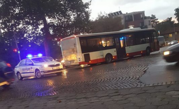 Автобус блъсна 83 годишна жена на пешеходна пътека на кръстовището на