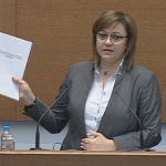 Корнелия Нинова за премиера: Вместо да се моли на Франция и Гърция за ваксини, да започва разговори с Китай и Русия