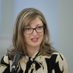 Захариева: Действията на Северна Македония са недопустими