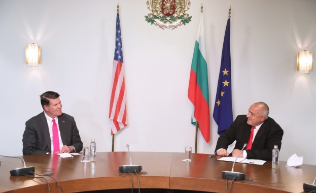 Министър председателят Бойко Борисов и заместник държавният секретар по икономическия растеж енергетика