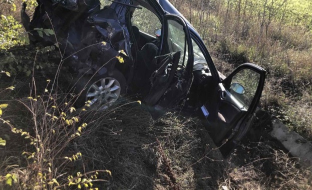 Пореден тежък инцидент на пътя 39 годишна жена загина в катастрофа