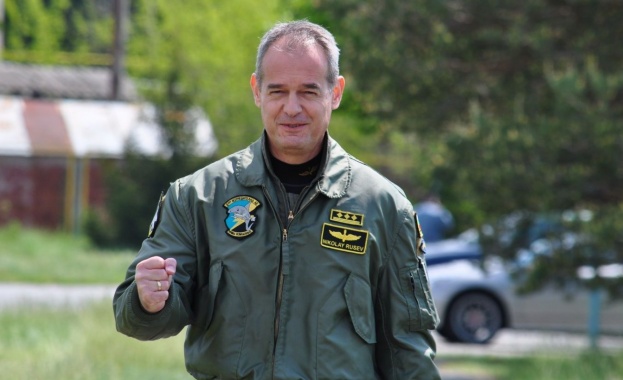 Ген. Николай Русев: 14 пилоти ще бъдат обучени да могат да управляват F-16