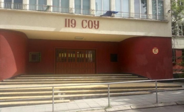 Директорът на 119-о училище в София Диян Стаматов няма да