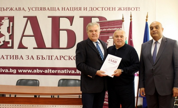 Председателят на ПП АБВ Румен Петков и Анастас Терзобалиев