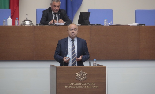 Георги Свиленски: Няма как в Закона за търговското корабоплаване да променяте Наказателния кодекс