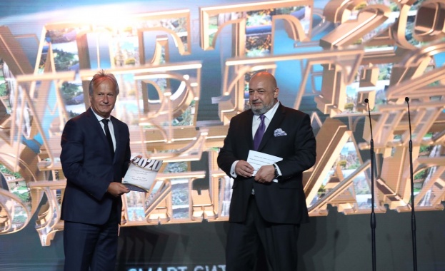 Министърът на младежта и спорта Красен Кралев връчи призовете в