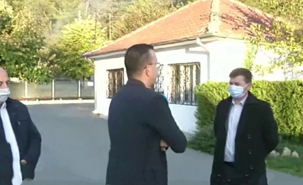 Взрив на COVID 19 в социален дом в град Твърдица 37