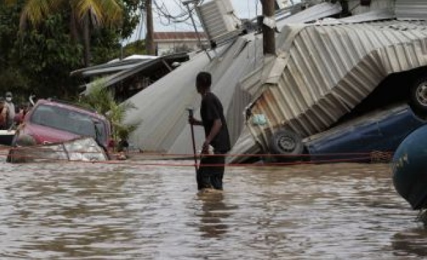 Най малко 180 души са загинали след преминаването на урагана Ета