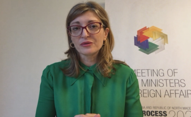 Екатерина Захариева: Президентът се опитва да прехвърли отговорността за изборите на здравните власти