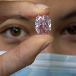 Рядък розов диамант е продаден за над 26 млн. долара 