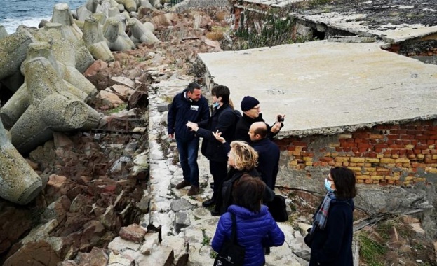 Министър Боил Банов и представители на Френската агенция за музеите