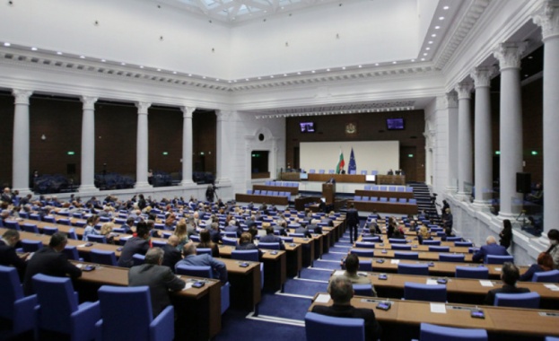  "Галъп": Формулата за влизане в Народното събрание продължава да е 5+2 