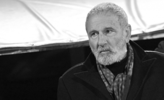 В продължение на три седмици той се лекуваше от двойна