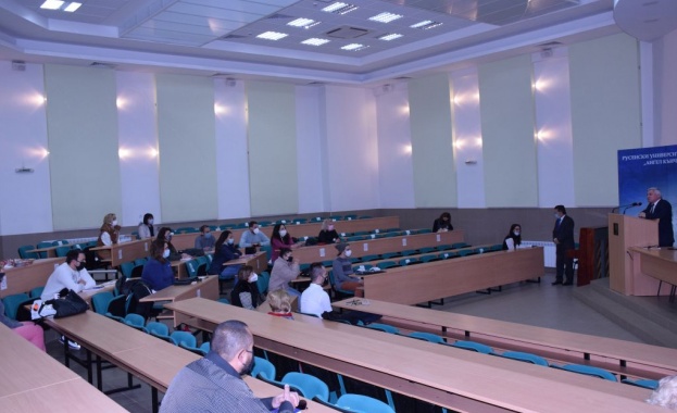 Днес официално започна учебната година за студентите от специалност Лекарски