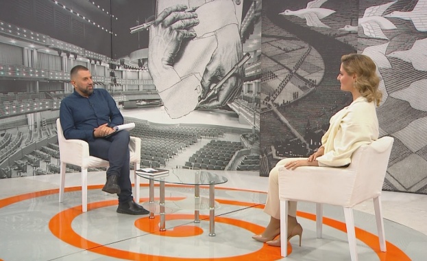 Режисьорът Павел Павлов представя Когато Дяконът срещна Апостола тази събота