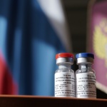 Ваксините за COVID-19 няма да съживят за миг световната икономика