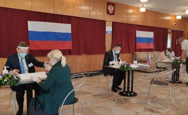 Граждани на Руската Федерация гласуваха за промените в Конституцията на страната си