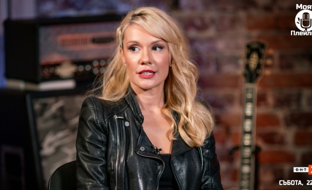 Красивата блондинка която е едно от най известните лица познати от