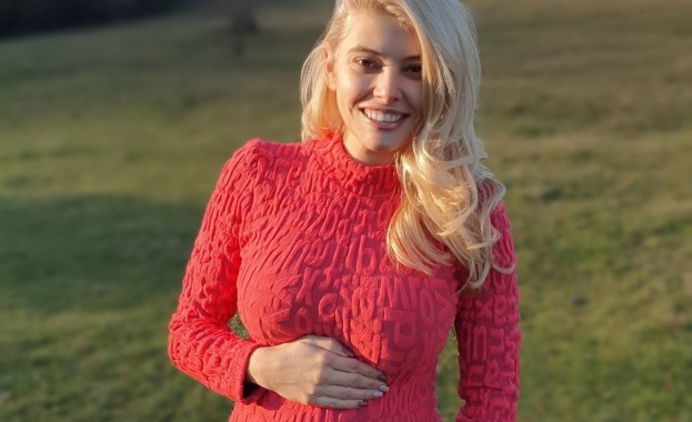 В навечерието на едни от най светлите празници една от най чаровните