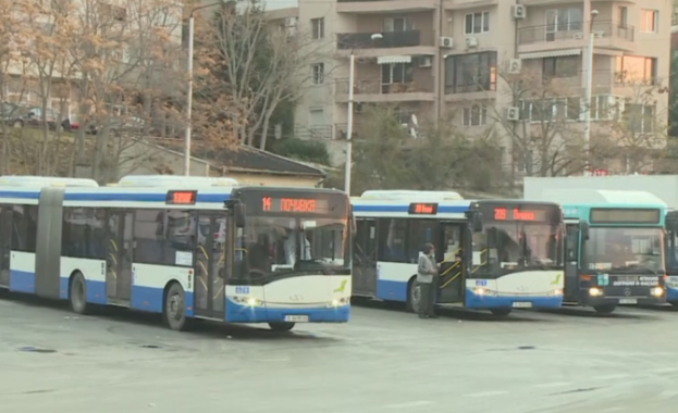 На пореден протест излязоха кондукторите от градския транспорт във Варна