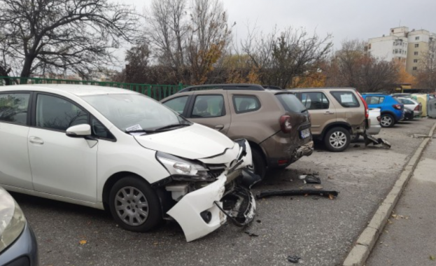 Отново пиян шофьор помля паркирани автомобили в Пловдив Инцидентът е