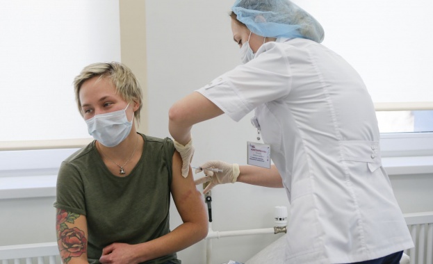 През изминалия уикенд в Москва бяха открити центрове за ваксинация,