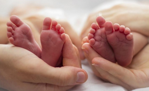 34 годишна жителка на Саудитска Арабия роди пет двойки близнаци съобщи