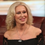 Балетист от Музикалния театър пише обяснения за носене на маска на сцената