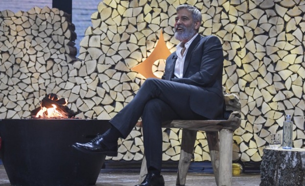 Джордж Клуни е бил хоспитализиран с панкреатит, след като е