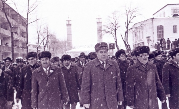 Историята е доказала че силата интелигентността смелостта политическата воля и