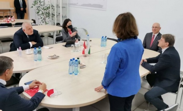 Премиерът Бойко Борисов посети завода за кабели в Търговище с