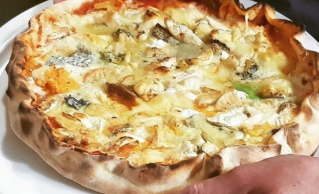 Двама френски пицари обединиха усилия с производител на сирена и