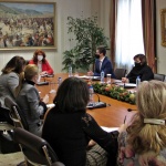 Йотова: Кризата с Ковид-19 открои необходимостта от единна национална политика с българите в чужбина   